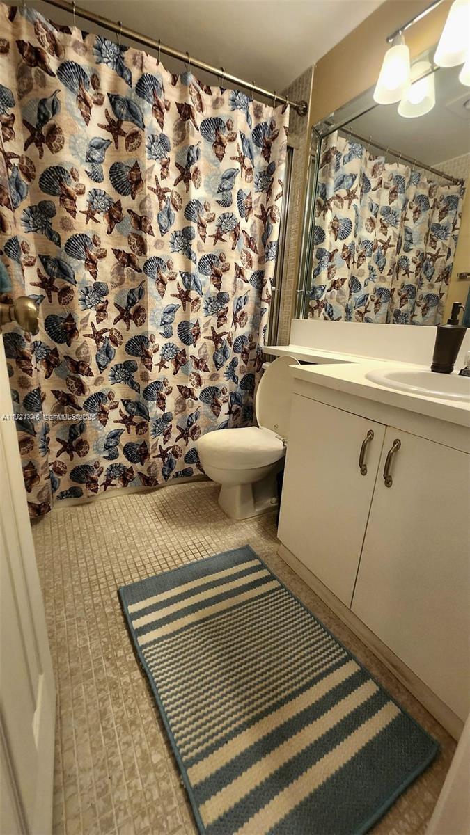 NEWPORT Q CONDO - Residential