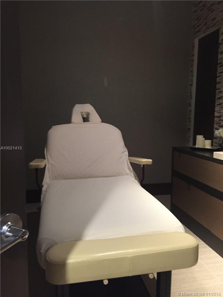 5252 PASEO CONDO - Residential Lease