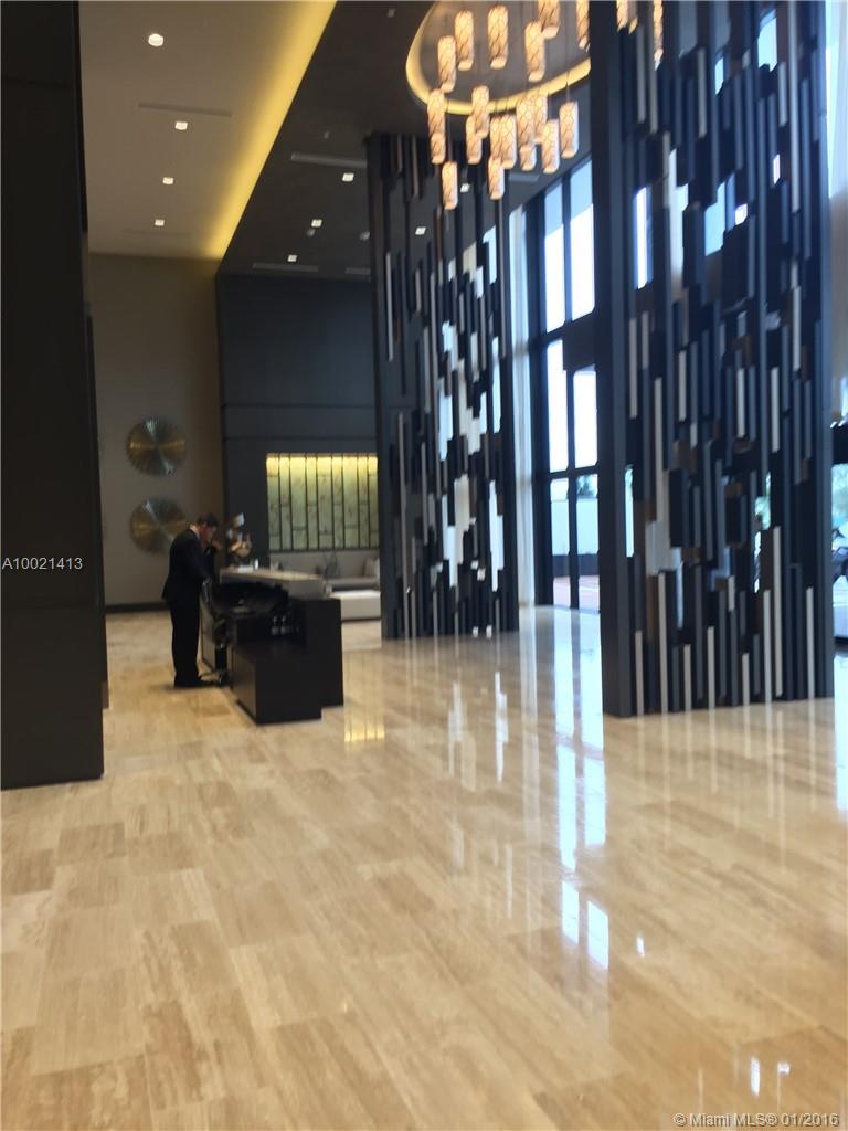 5252 PASEO CONDO - Residential Lease