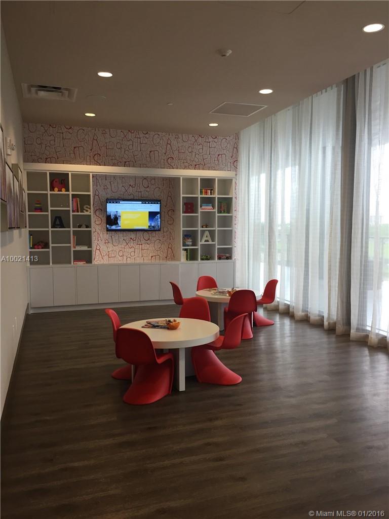 5252 PASEO CONDO - Residential Lease