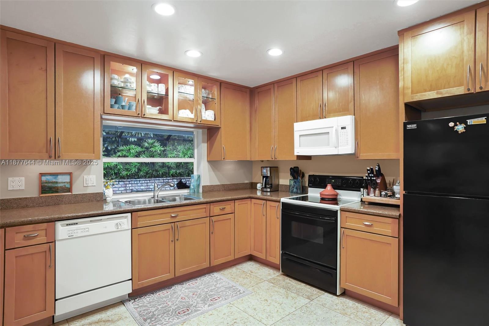 TANGLEWOOD GDNS - Residential