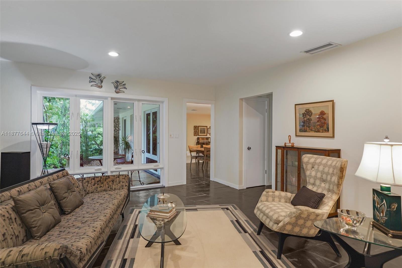 TANGLEWOOD GDNS - Residential