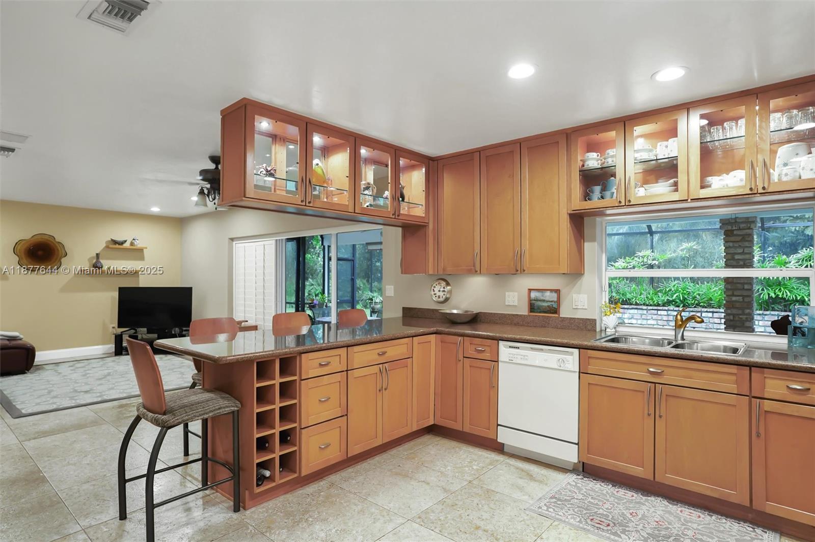 TANGLEWOOD GDNS - Residential