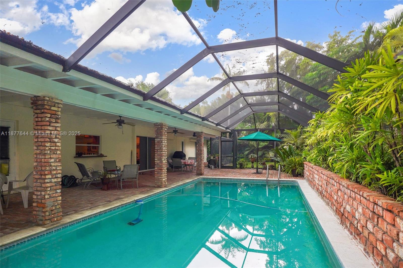 TANGLEWOOD GDNS - Residential