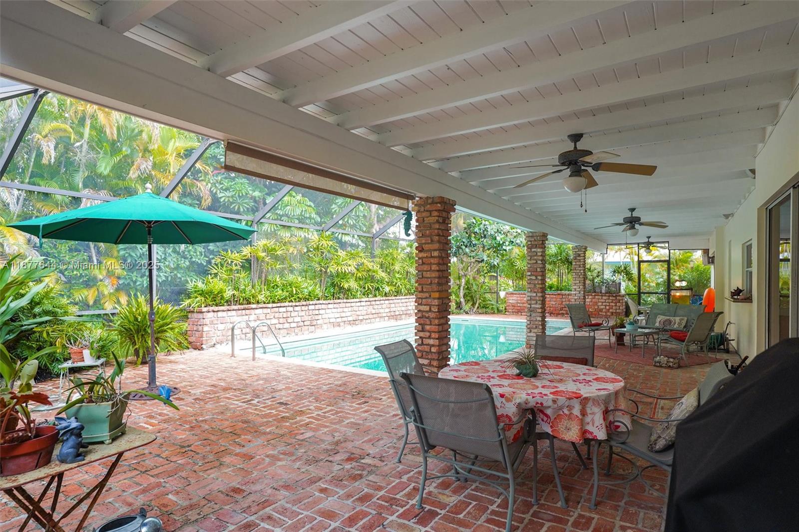 TANGLEWOOD GDNS - Residential