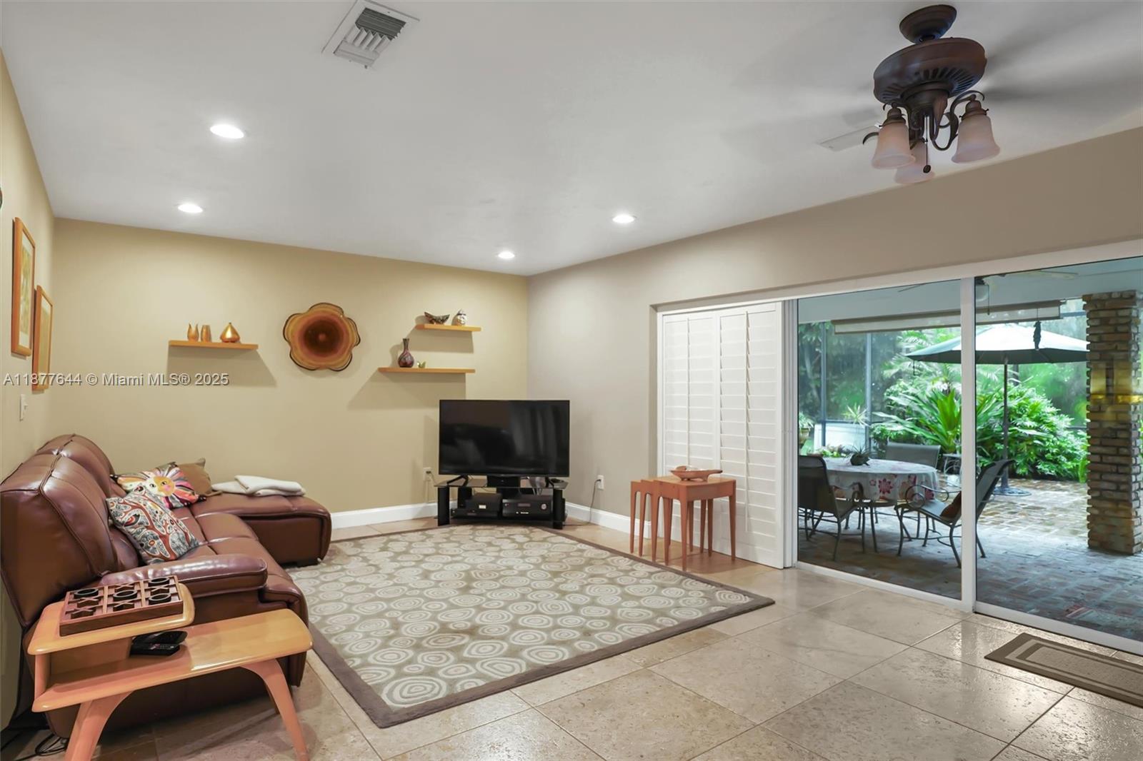 TANGLEWOOD GDNS - Residential