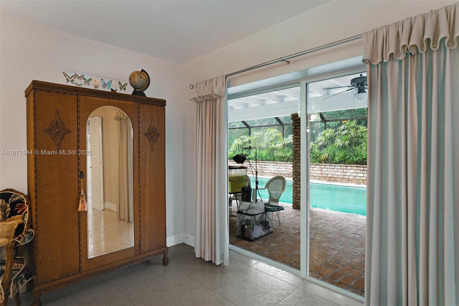 TANGLEWOOD GDNS - Residential