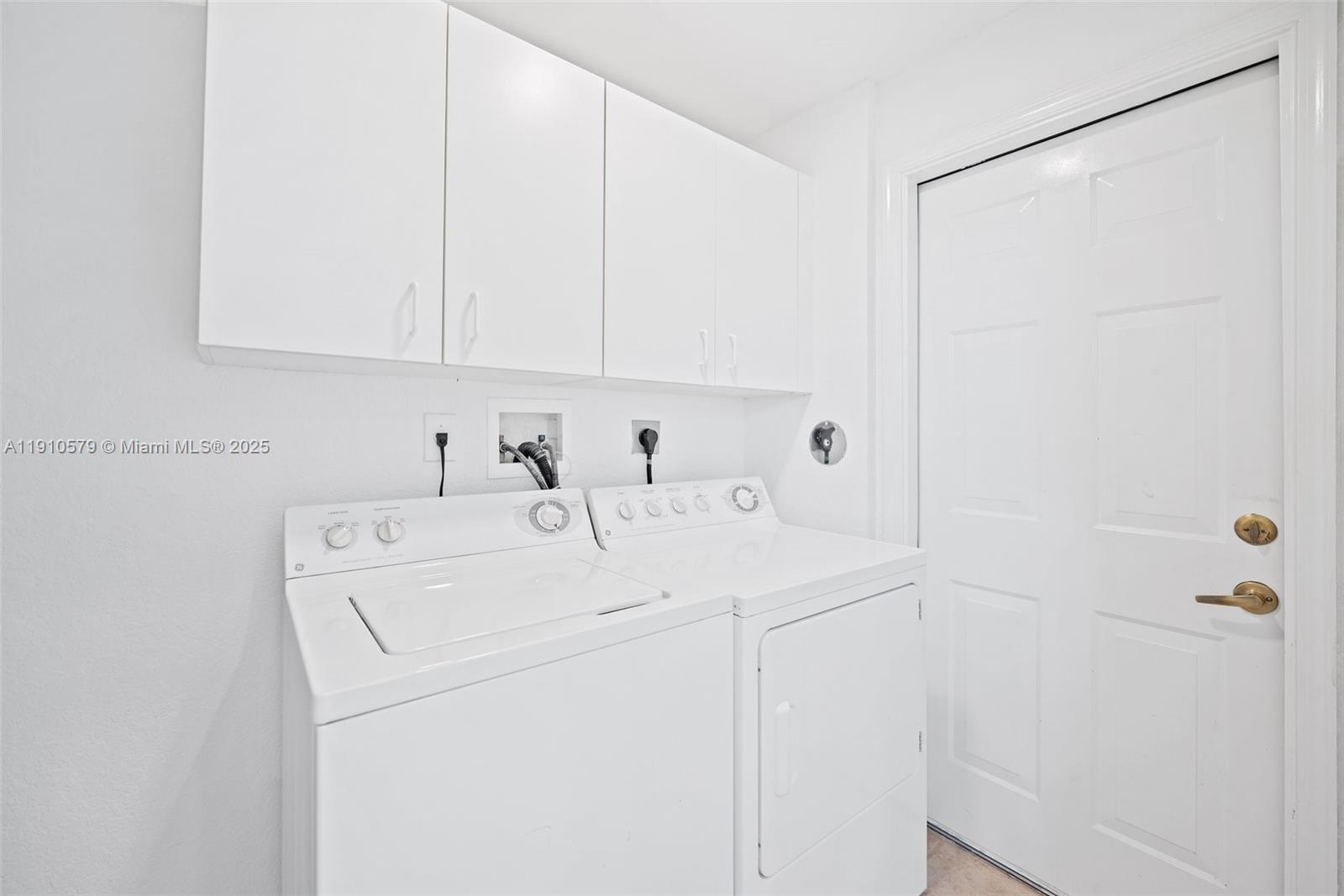 PARCEL D AT SUNSET LAKES - Residential