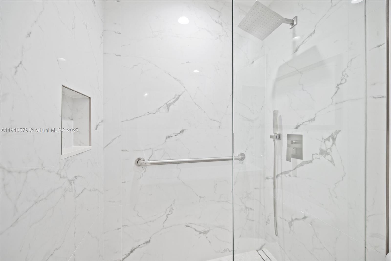 PARCEL D AT SUNSET LAKES - Residential