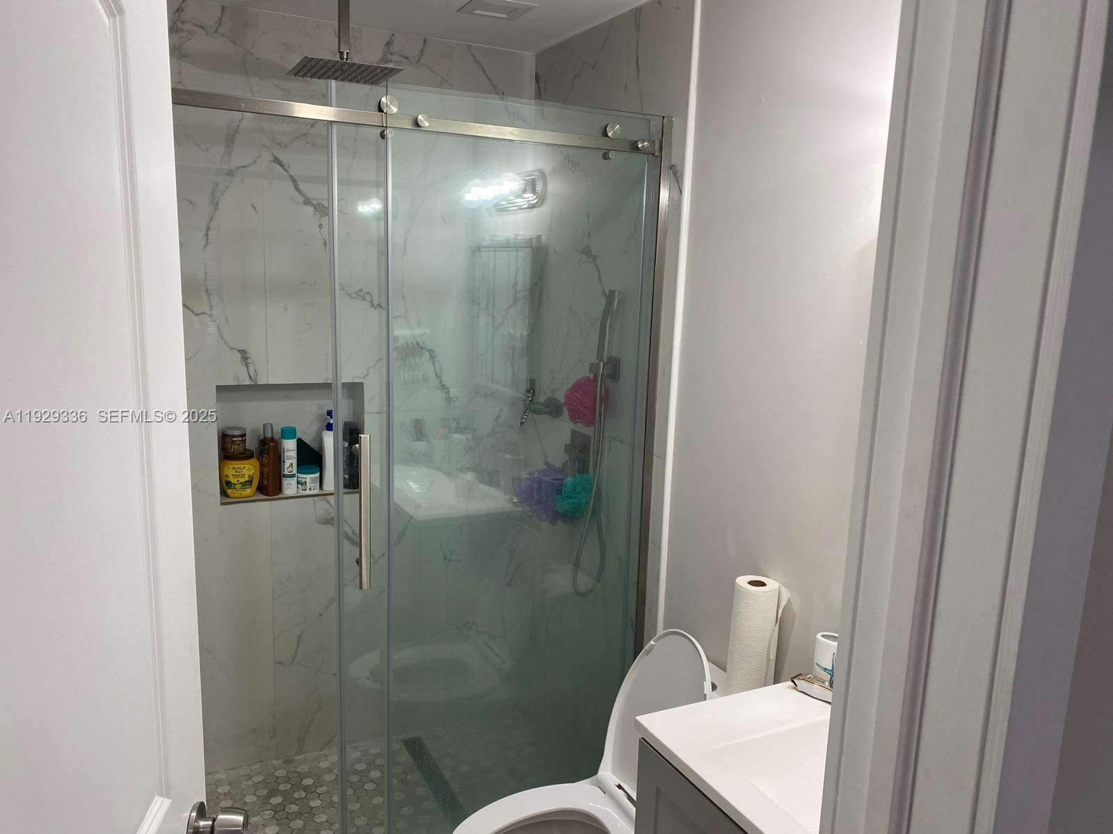 FLAMINGO ESTATES - Residential Lease