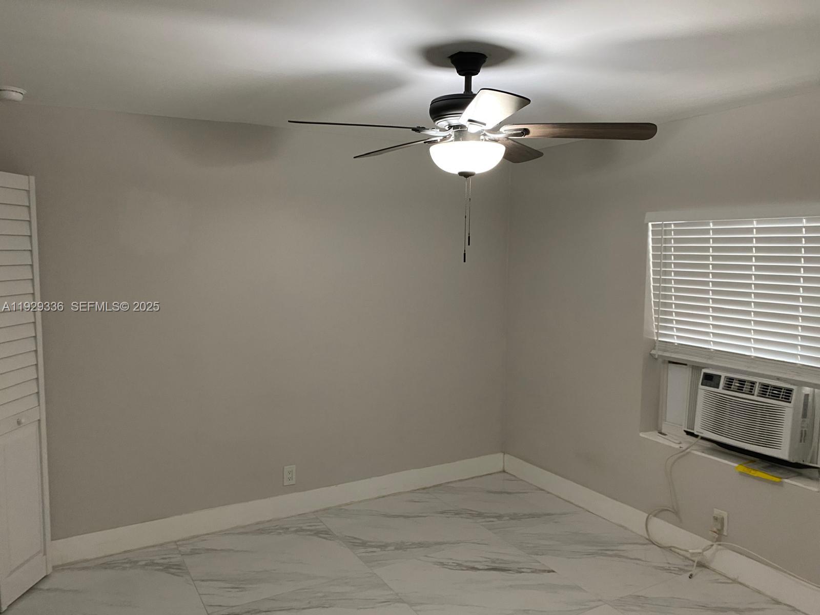 FLAMINGO ESTATES - Residential Lease