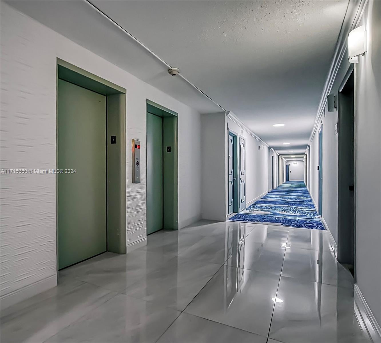 PLAZA TOWERS SOUTH CONDO - Residential