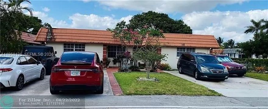 AMAZING OPPORTUNITY FOR INVESTOR TO OWN A DUPLEX,  LIVE IN ONE UNIT AND RENT THE OTHER OR  RENT THEM BOTH. SEPARATE WATER HEATERS AND ELECTRIC METERS. EACH UNIT HAS IT'S OWN WASHER AND DRYER.
PROPERTIES ARE LOCATED ON HUGE CORNER LOT. TROPICAL LIKE BACK YARD. TAMARAC CENTRAL LOCATION , CLOSE TO SCHOOLS , MAJOR HIGHWAYS AND HOSPITAL.