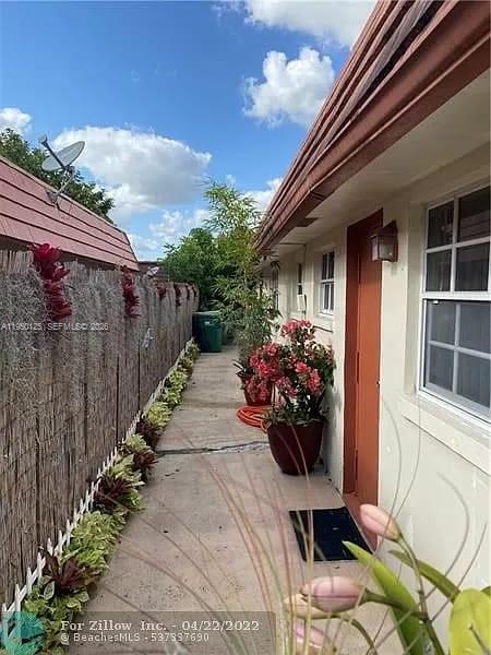 View photos, virtual tours, details... 7387 NW 76th St