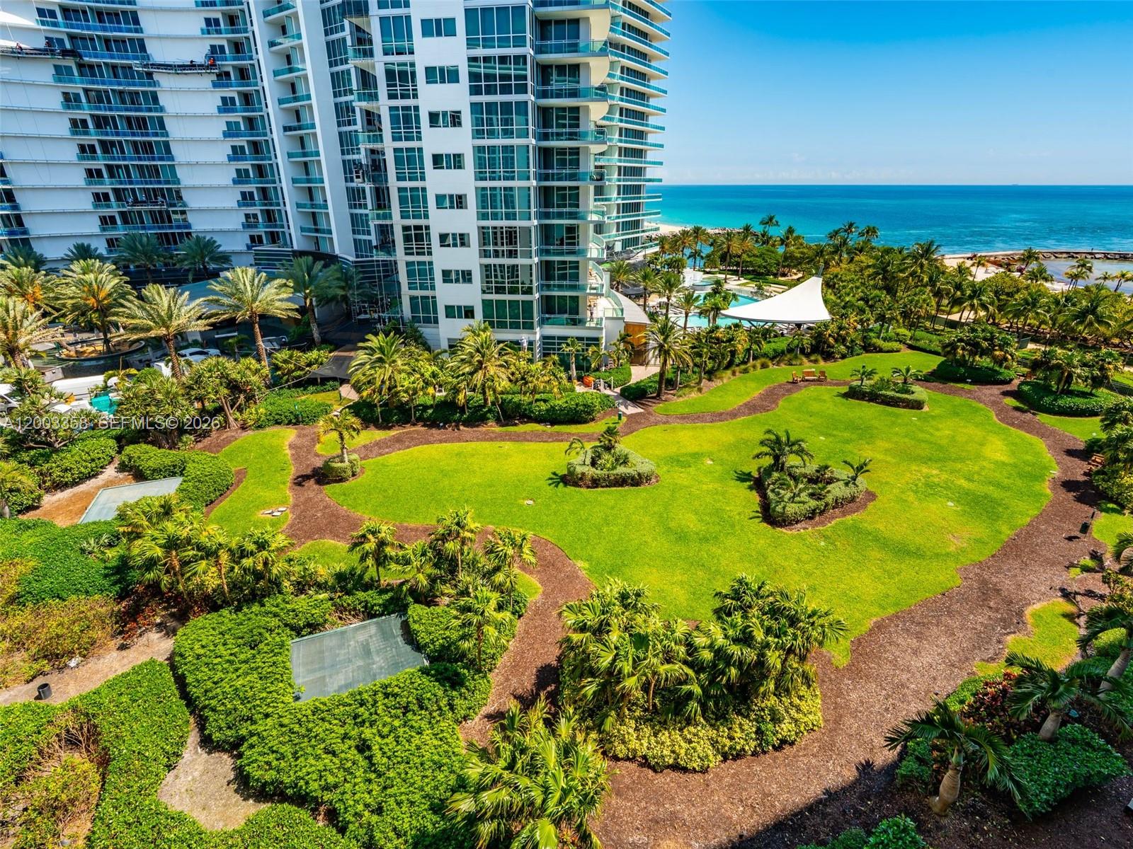 10275 Collins Ave 802