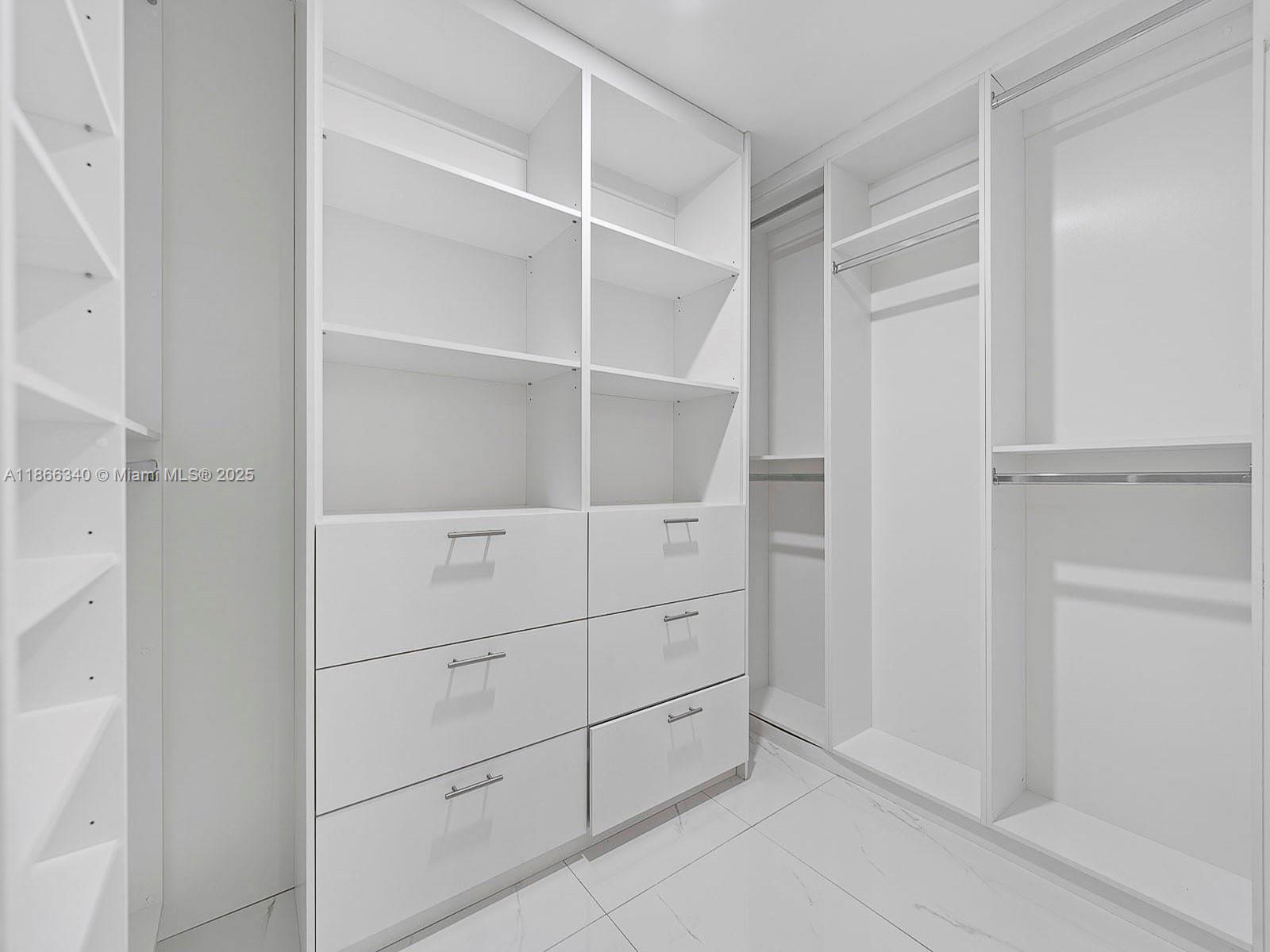 MIAMI LAKES SEC 4 - Residential Lease