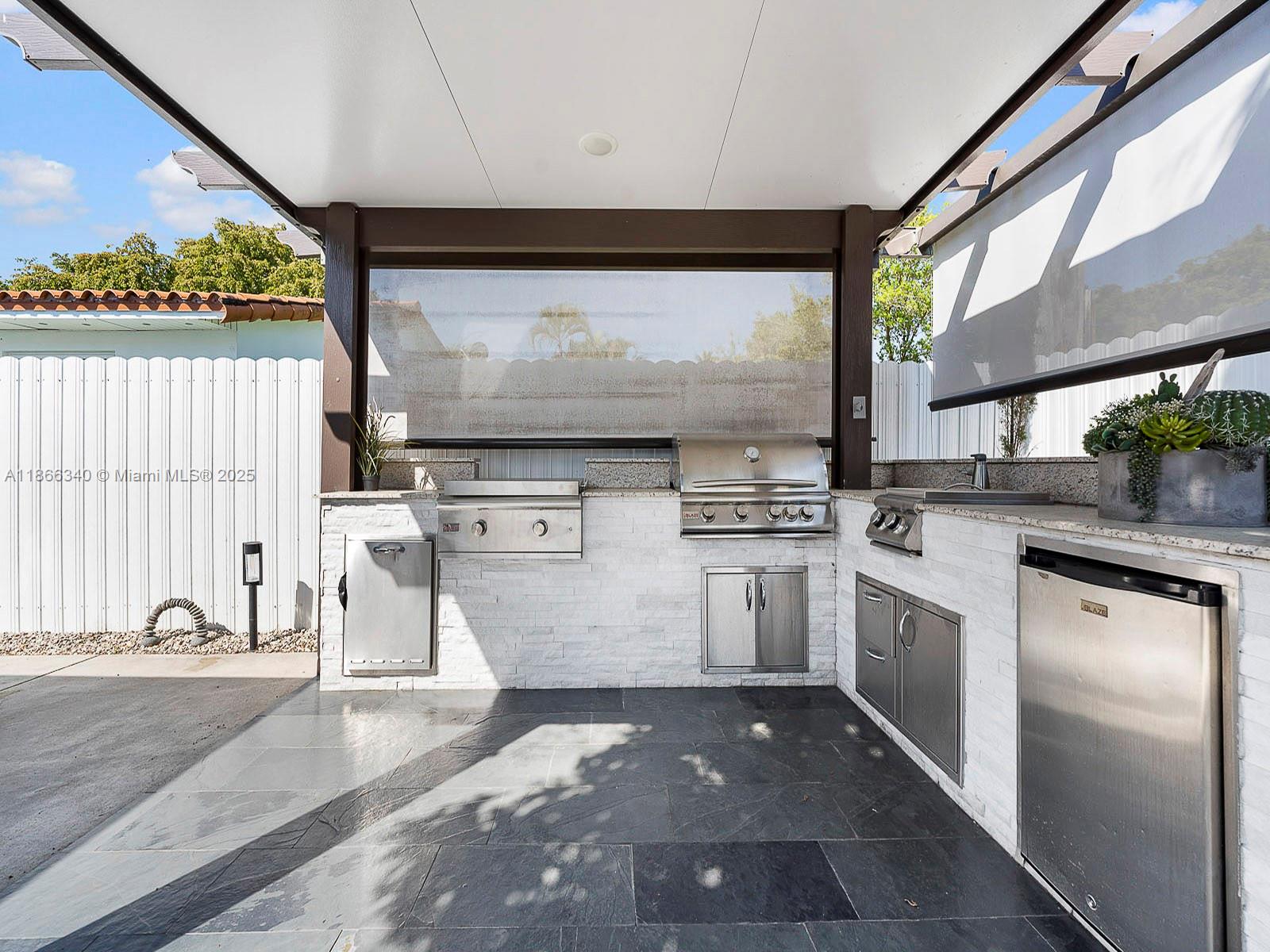 MIAMI LAKES SEC 4 - Residential Lease