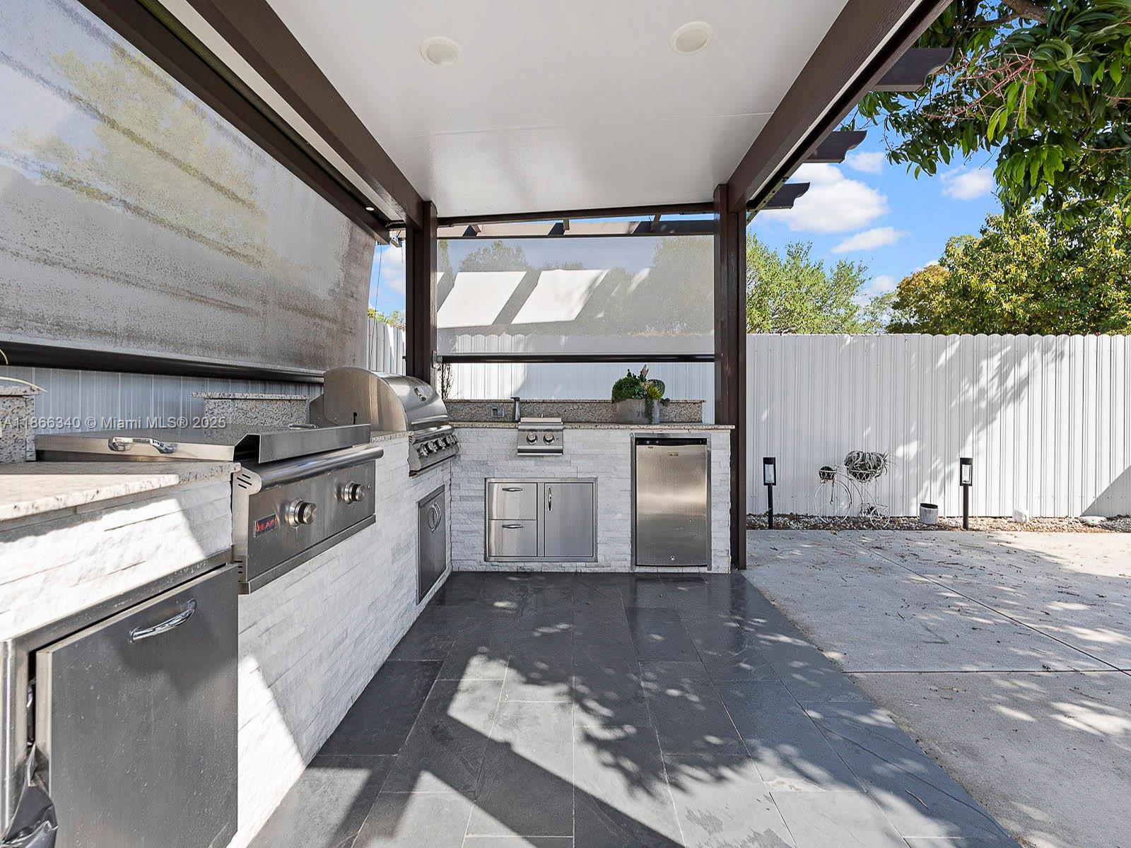 MIAMI LAKES SEC 4 - Residential Lease