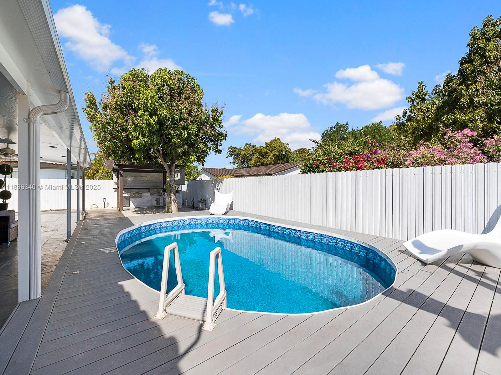 MIAMI LAKES SEC 4 - Residential Lease