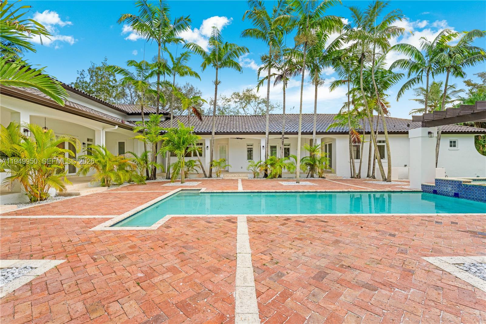 BAY RIDGE ESTS - Residential