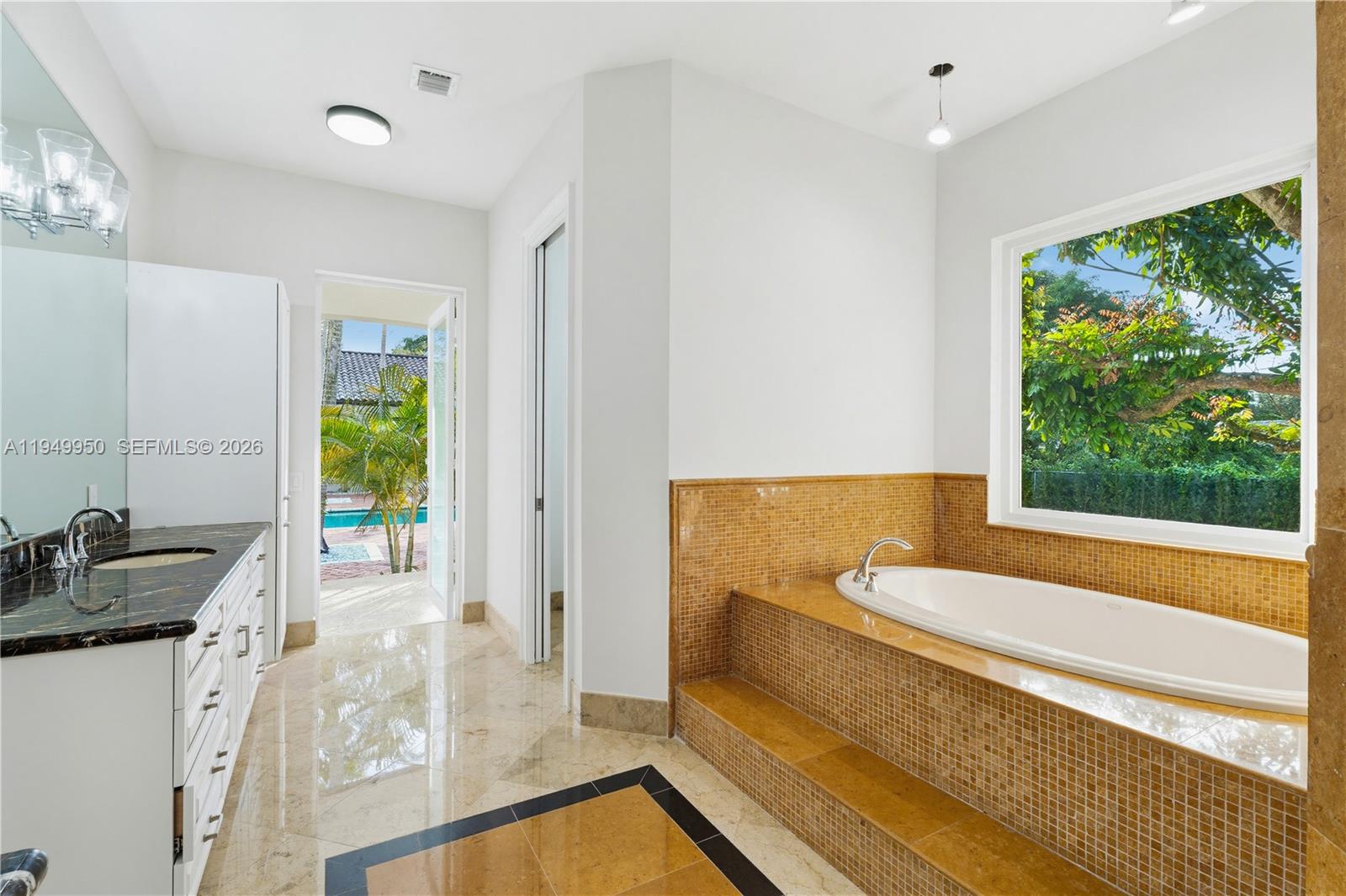 BAY RIDGE ESTS - Residential