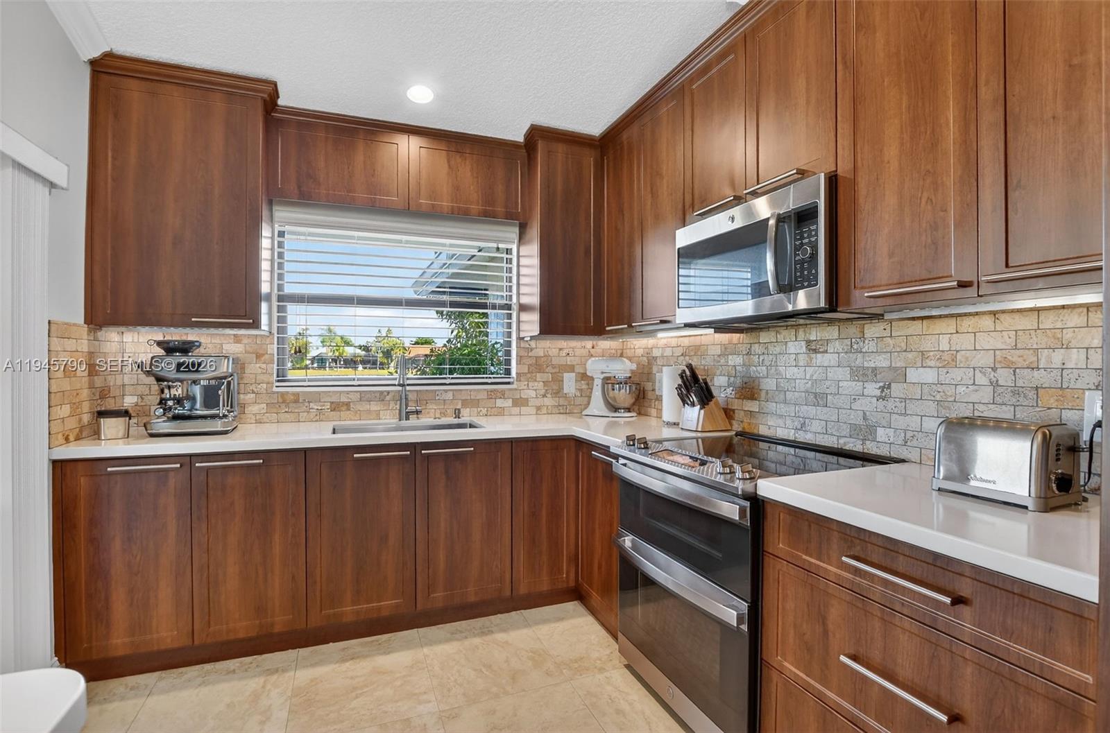 BOCA FONTANA PH 2-B - Residential