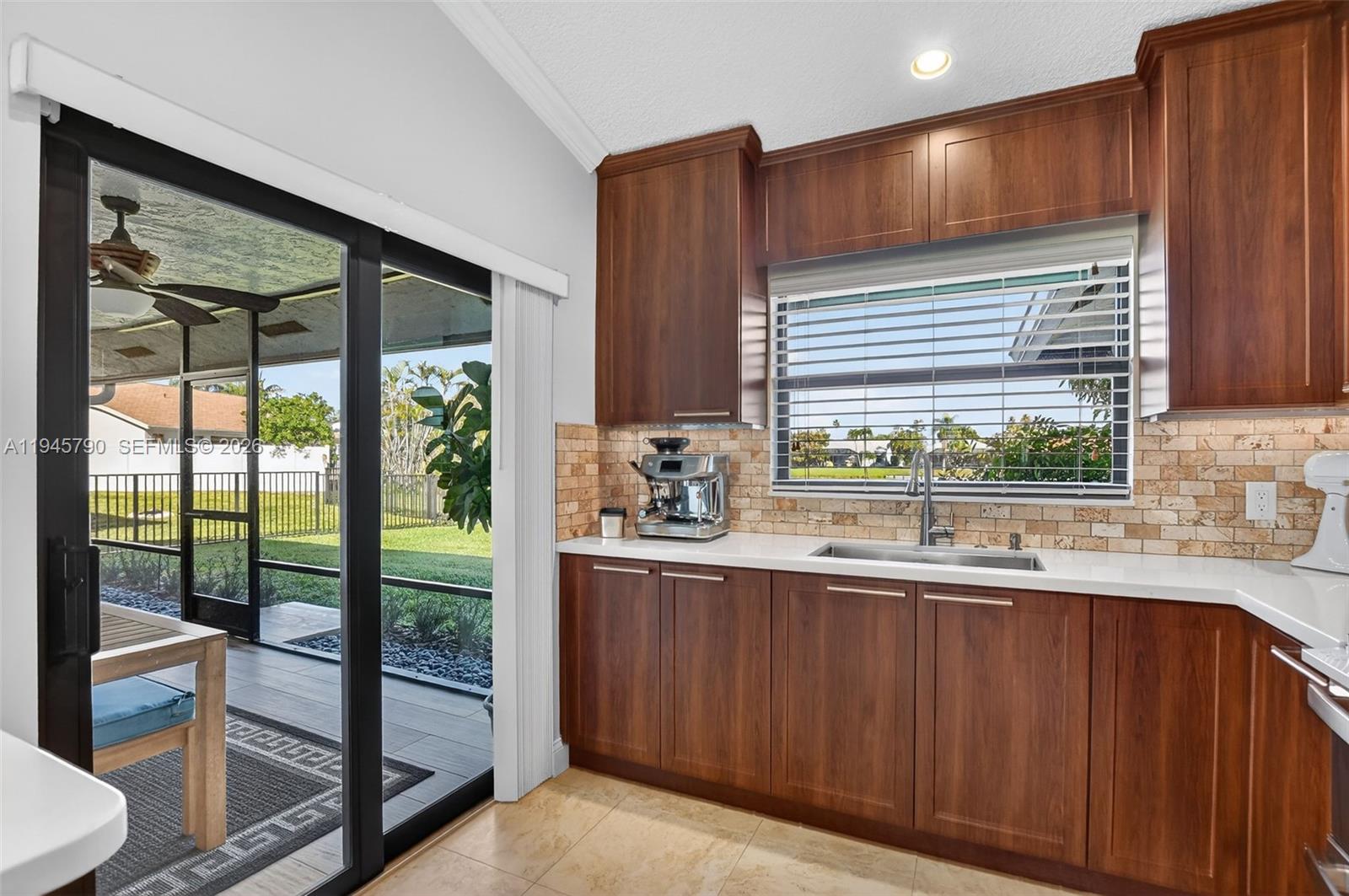 BOCA FONTANA PH 2-B - Residential