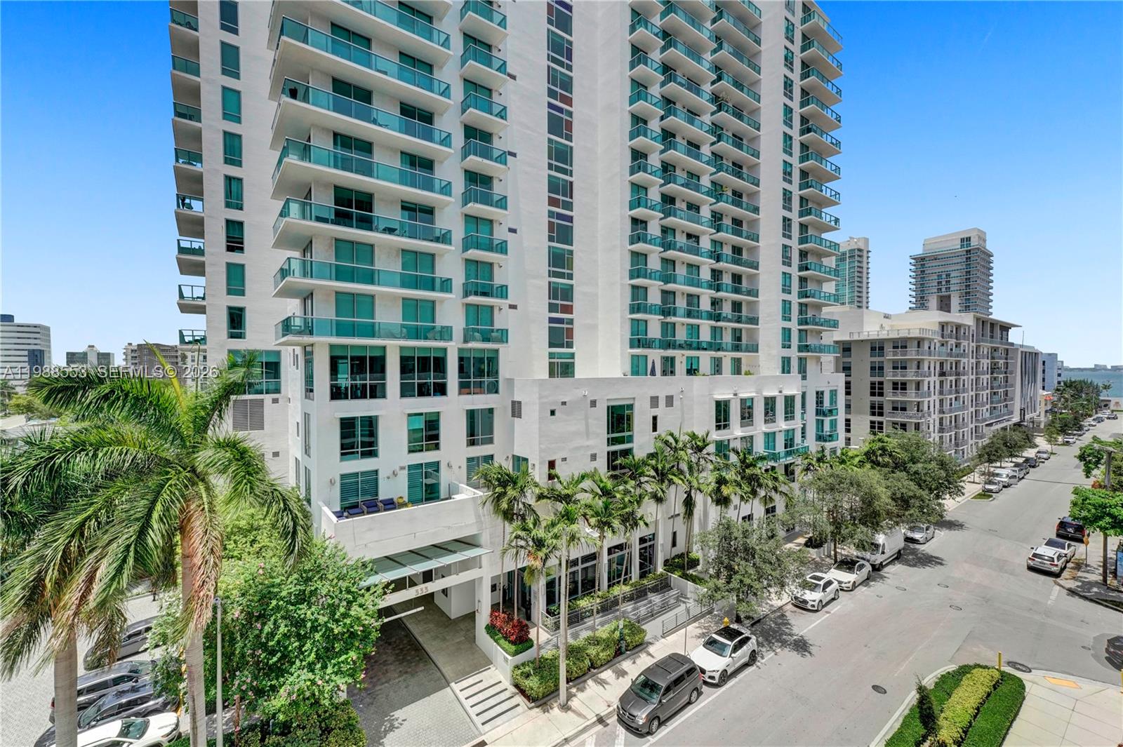 CITY 24 CONDO - Residential Lease