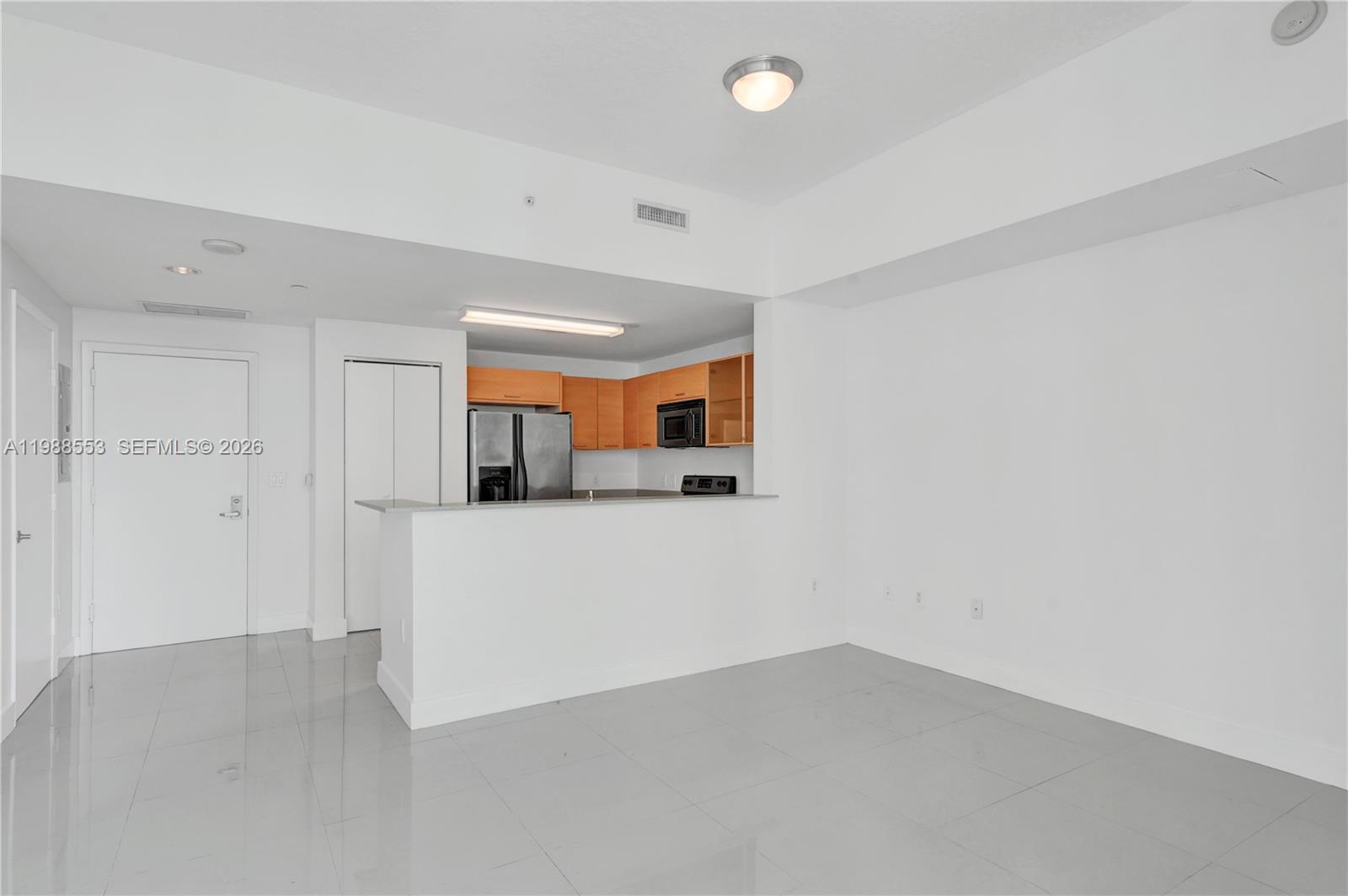CITY 24 CONDO - Residential Lease