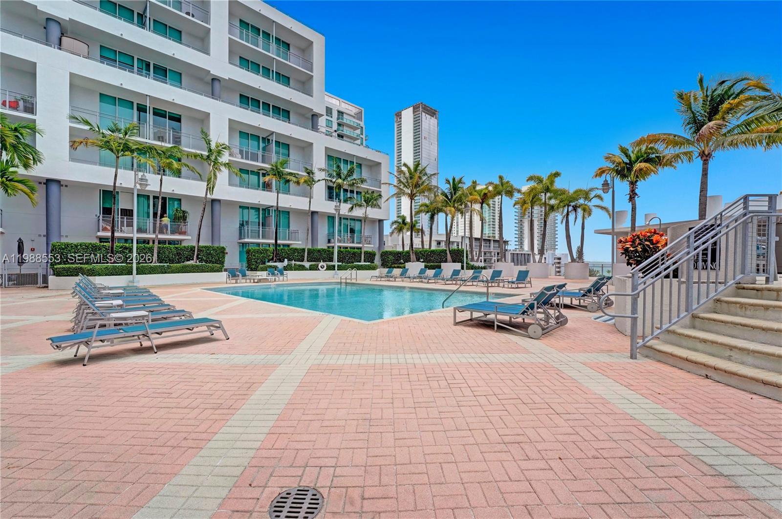 CITY 24 CONDO - Residential Lease