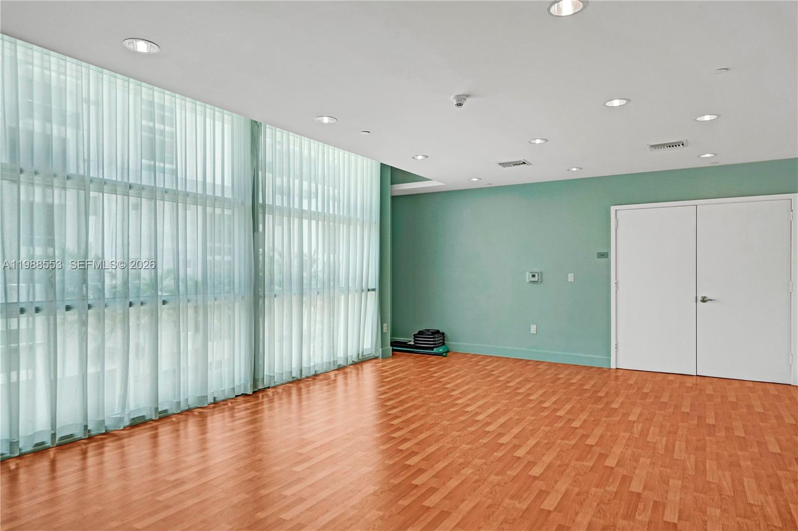 CITY 24 CONDO - Residential Lease