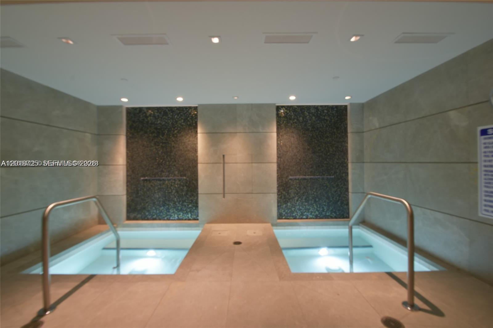 1010 BRICKELL CONDO - Residential