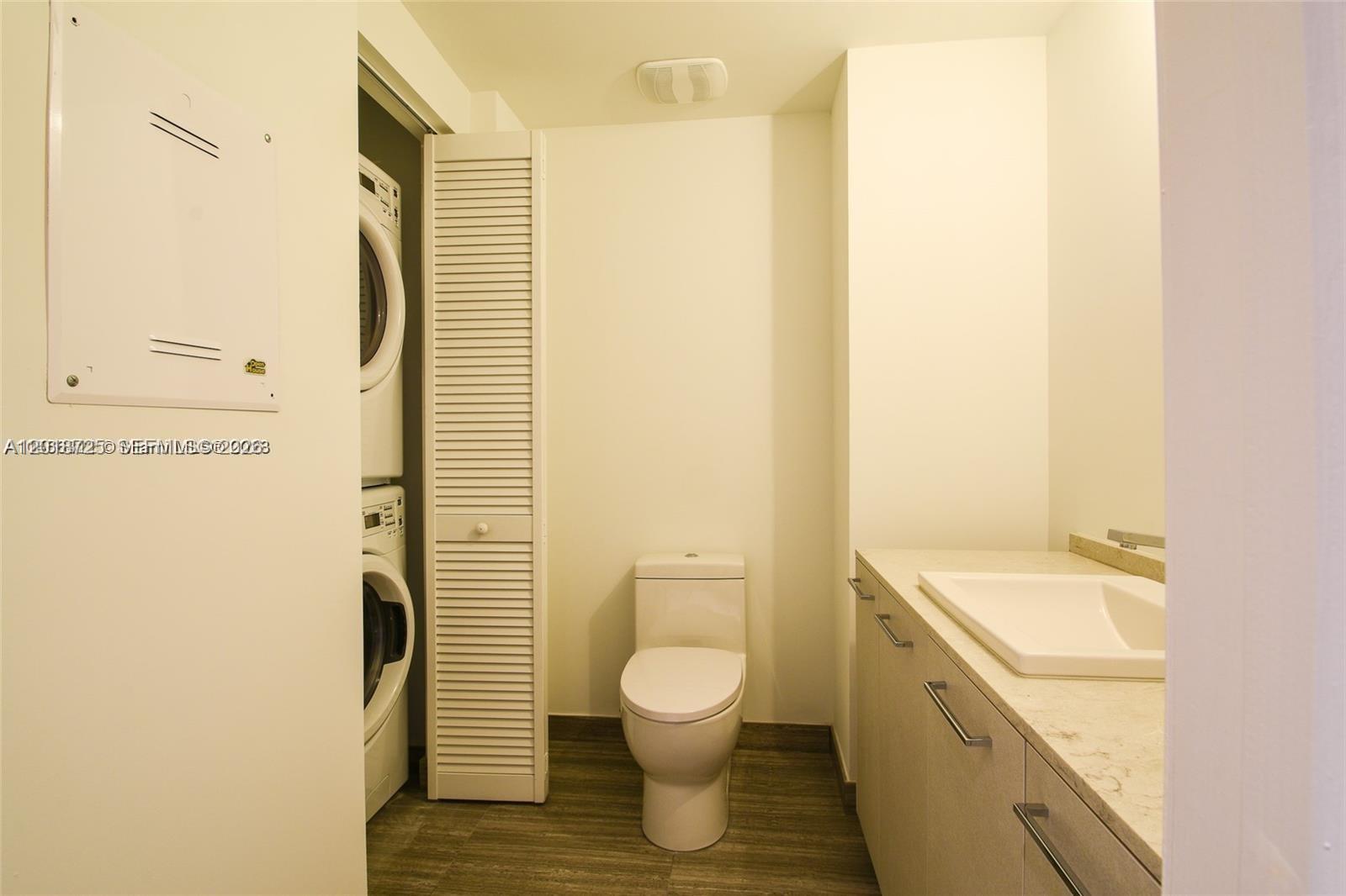 1010 BRICKELL CONDO - Residential
