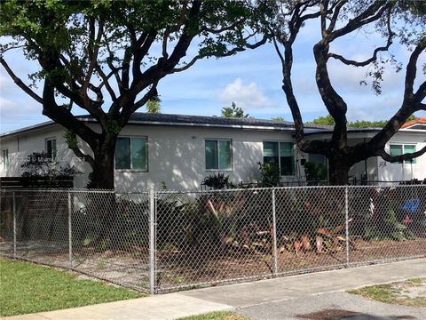 Single Family Residence in Miami FL 2120 79th Ct 4.jpg