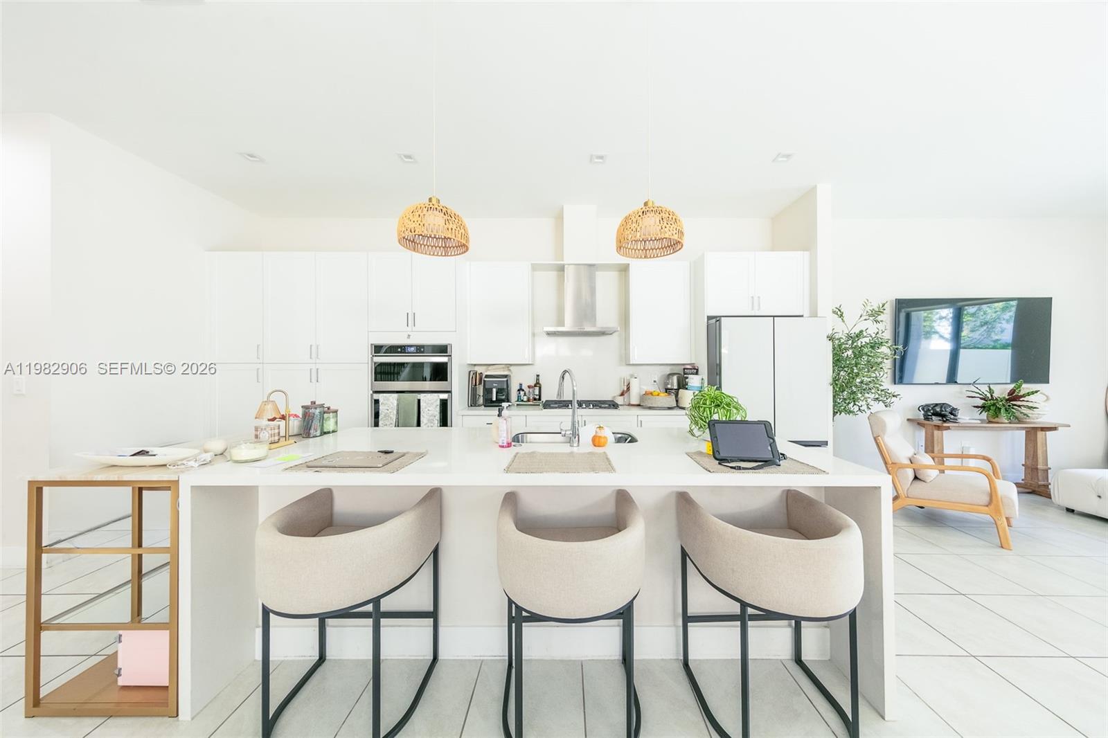 DOWNTOWN DORAL SOUTH PHAS - Residential