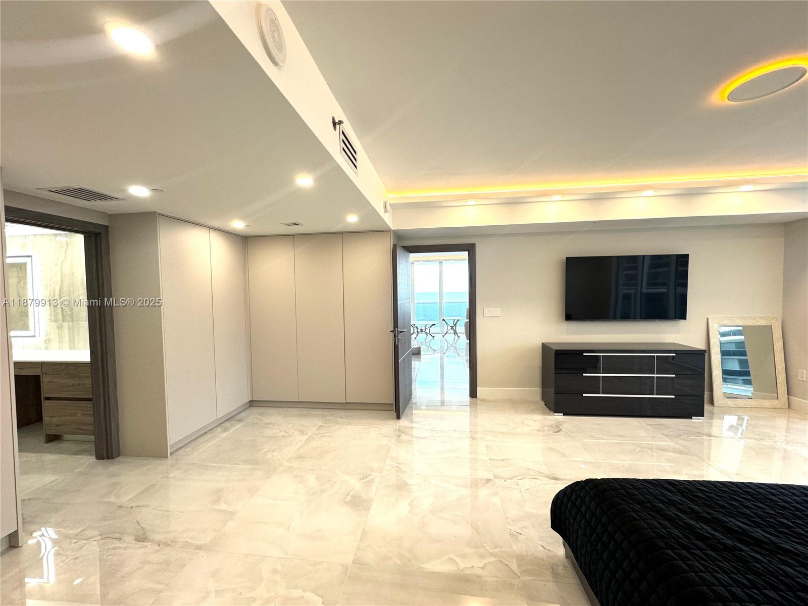 BEACH CLUB TWO CONDO - Residential Lease