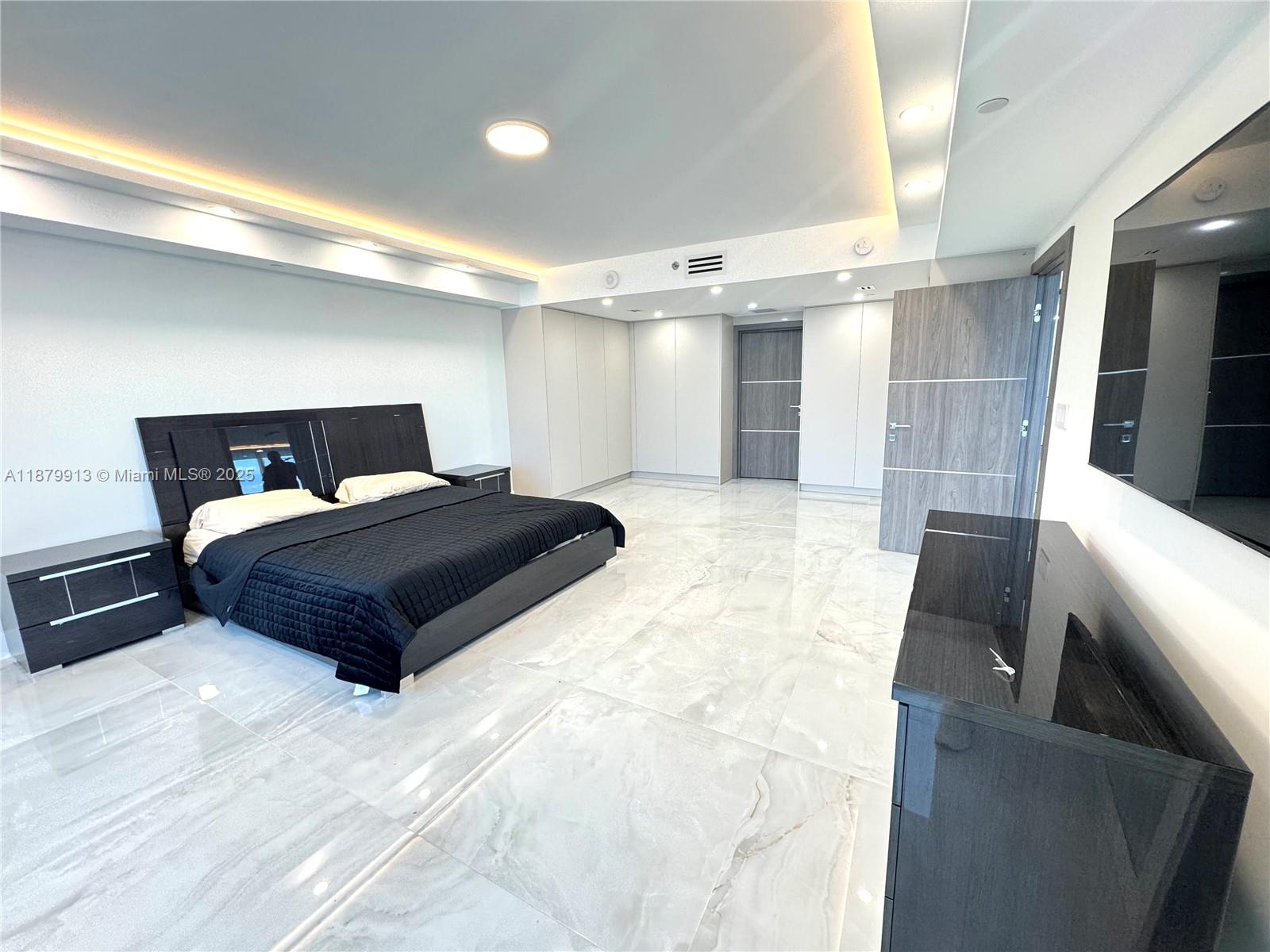 BEACH CLUB TWO CONDO - Residential Lease