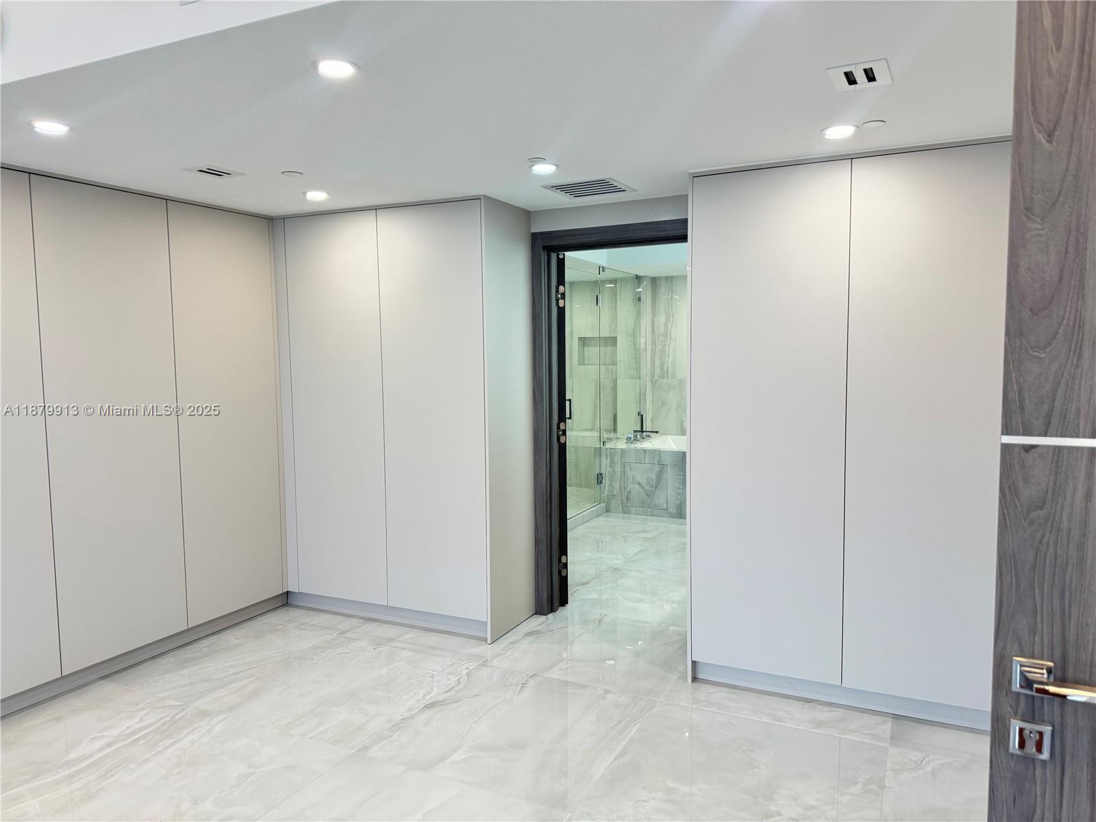 BEACH CLUB TWO CONDO - Residential Lease