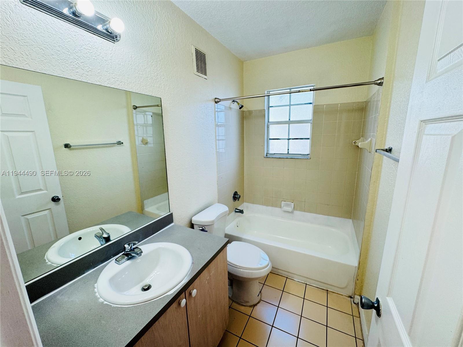 BELMONT AT NORTH LAUDERDA - Residential