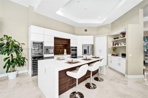 2557 NE Montclaire Cir Weston FL 33327