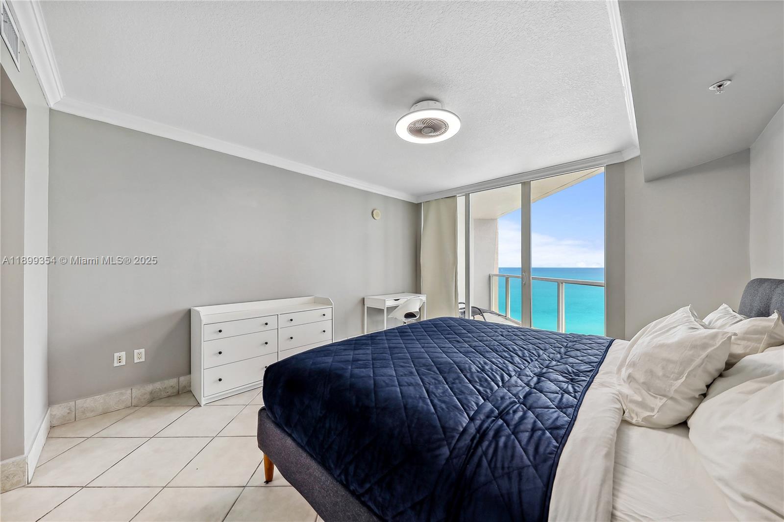 LA PERLA CONDO - Residential