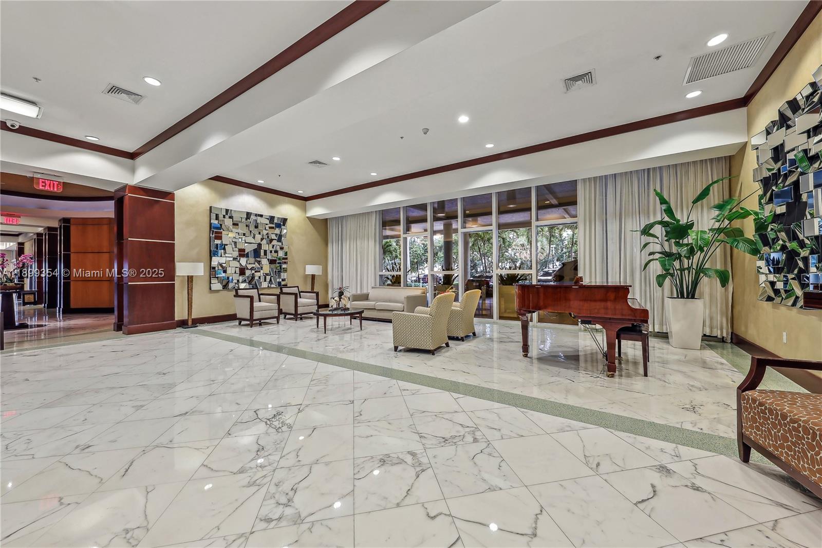 LA PERLA CONDO - Residential