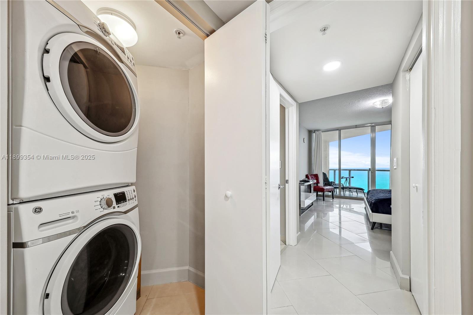 LA PERLA CONDO - Residential