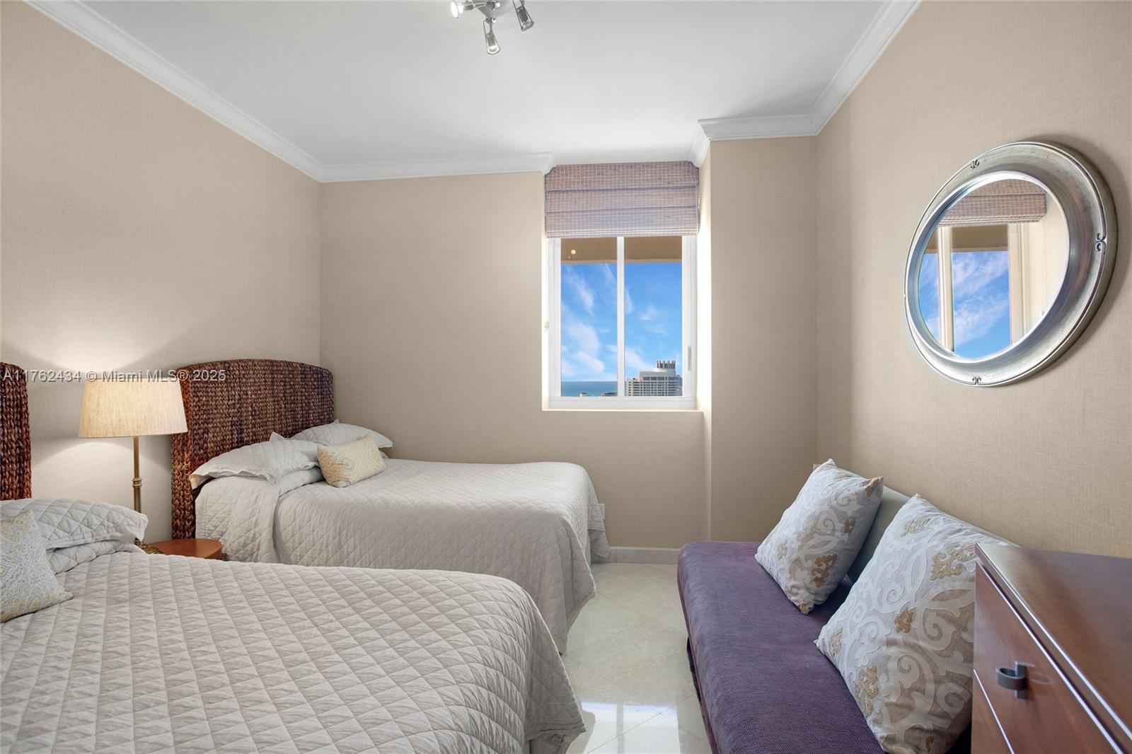 GREEN DIAMOND CONDO - Residential