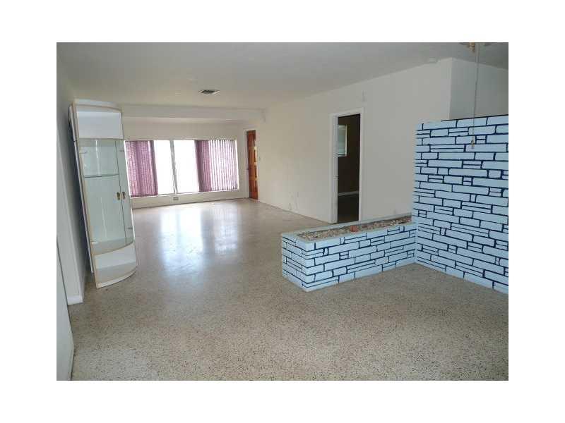 SOUTH CORAL HOMES SEC 2 - Residential
