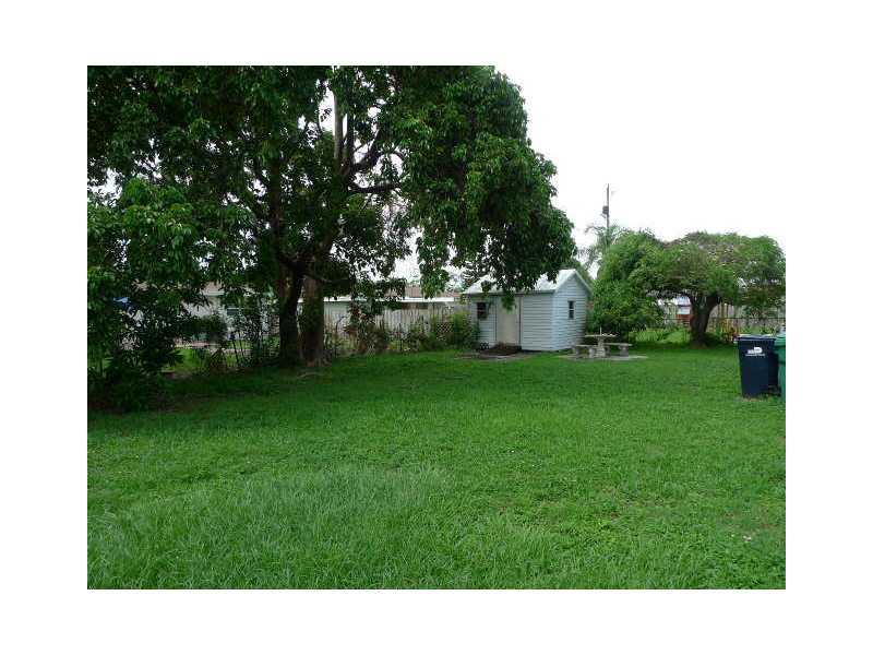 SOUTH CORAL HOMES SEC 2 - Residential