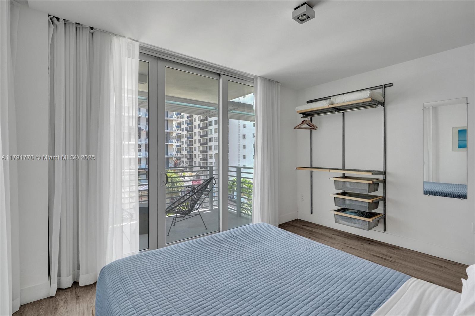 6080 COLLINS CONDO - Residential