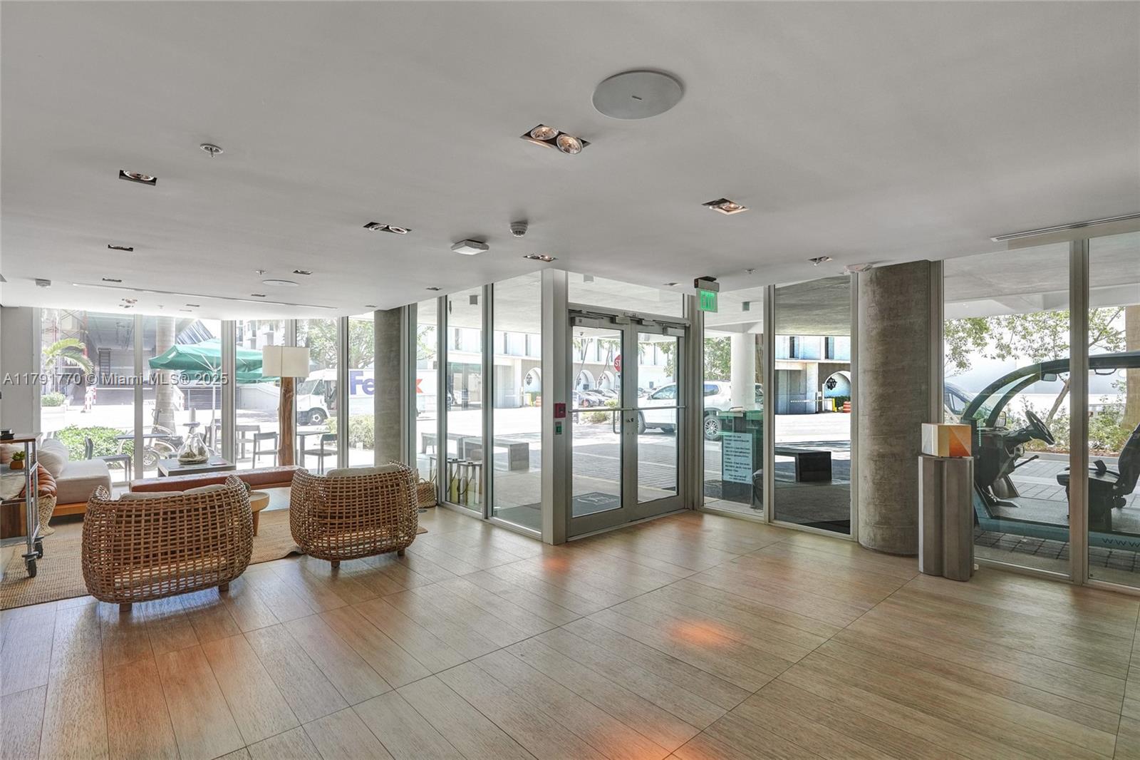 6080 COLLINS CONDO - Residential