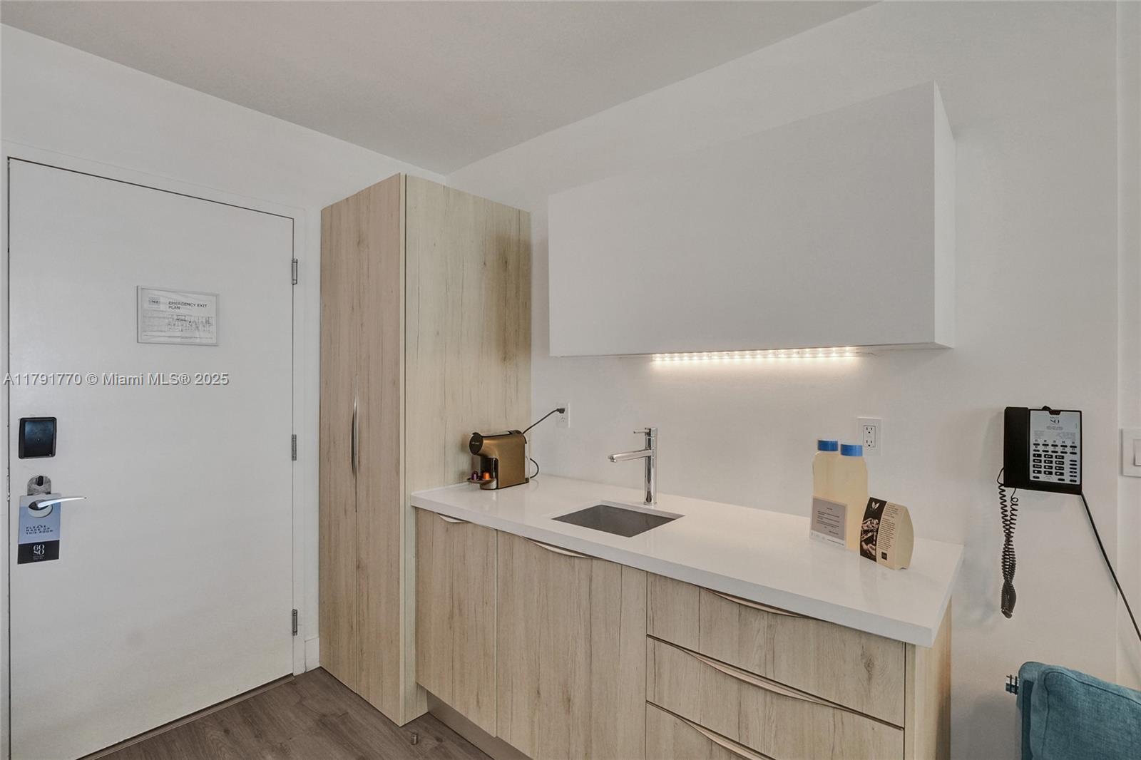 6080 COLLINS CONDO - Residential