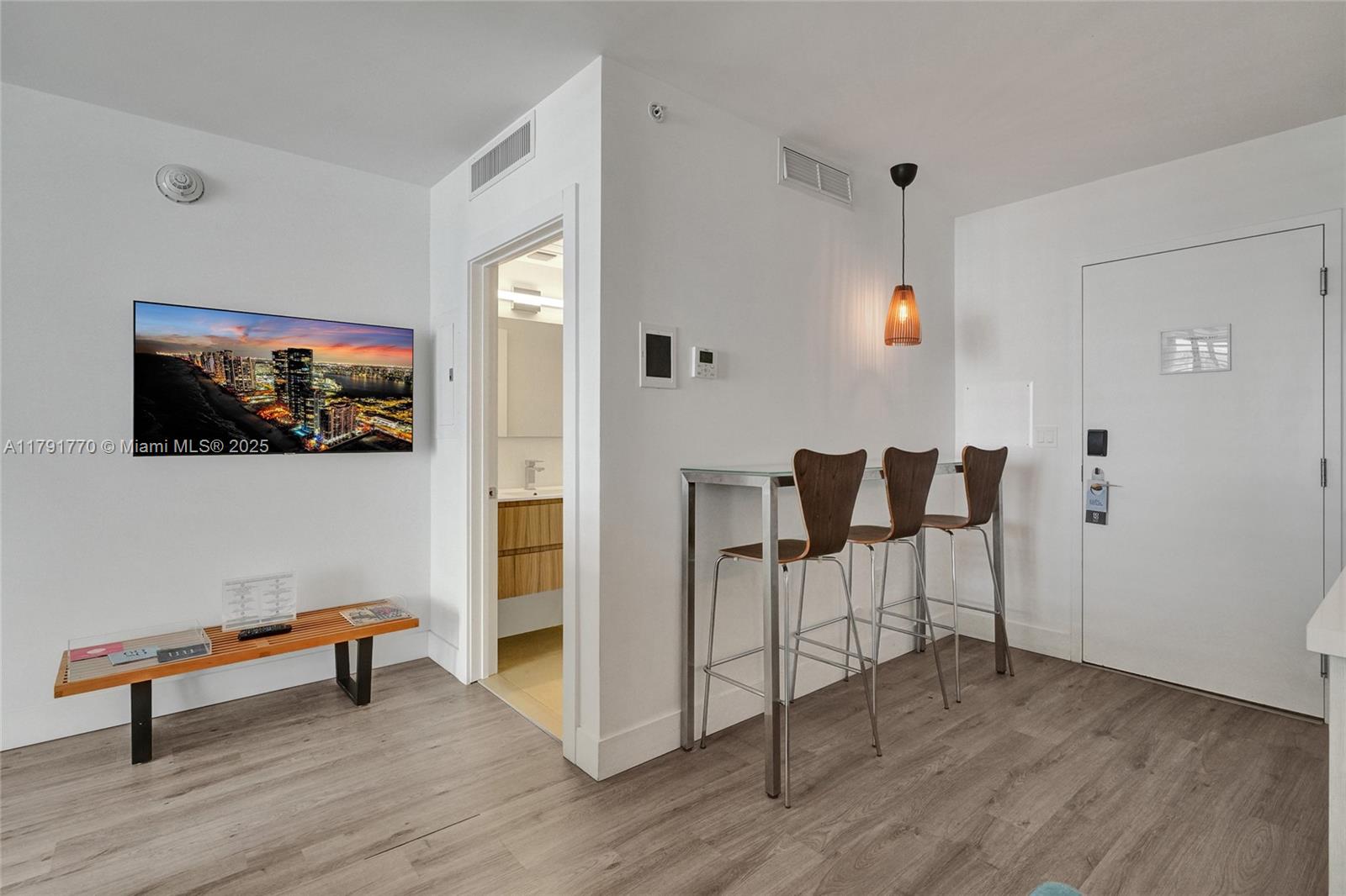 6080 COLLINS CONDO - Residential